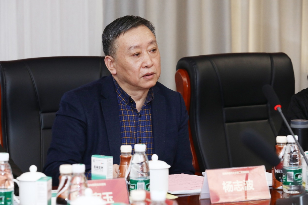 “膚康搽劑上(shàng)市(shì)後再評價臨床研究項目專家(jiā)論證會(huì)”在京成功舉辦 “膚康搽劑上(shàng)市(shì)後再評價臨床研究項目專家(jiā)論證會(huì)”在京成功舉辦