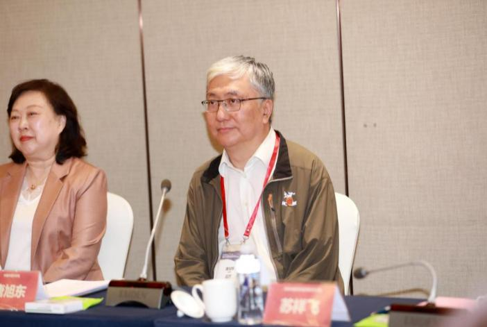 《快(kuài)胃片治療慢(màn)性淺表性胃炎臨床應用(yòng)專家(jiā)共識》形成推薦意見(jiàn)和(hé)共識建議(yì)專家(jiā)討(tǎo)論會(huì)在南(nán)甯成功舉辦