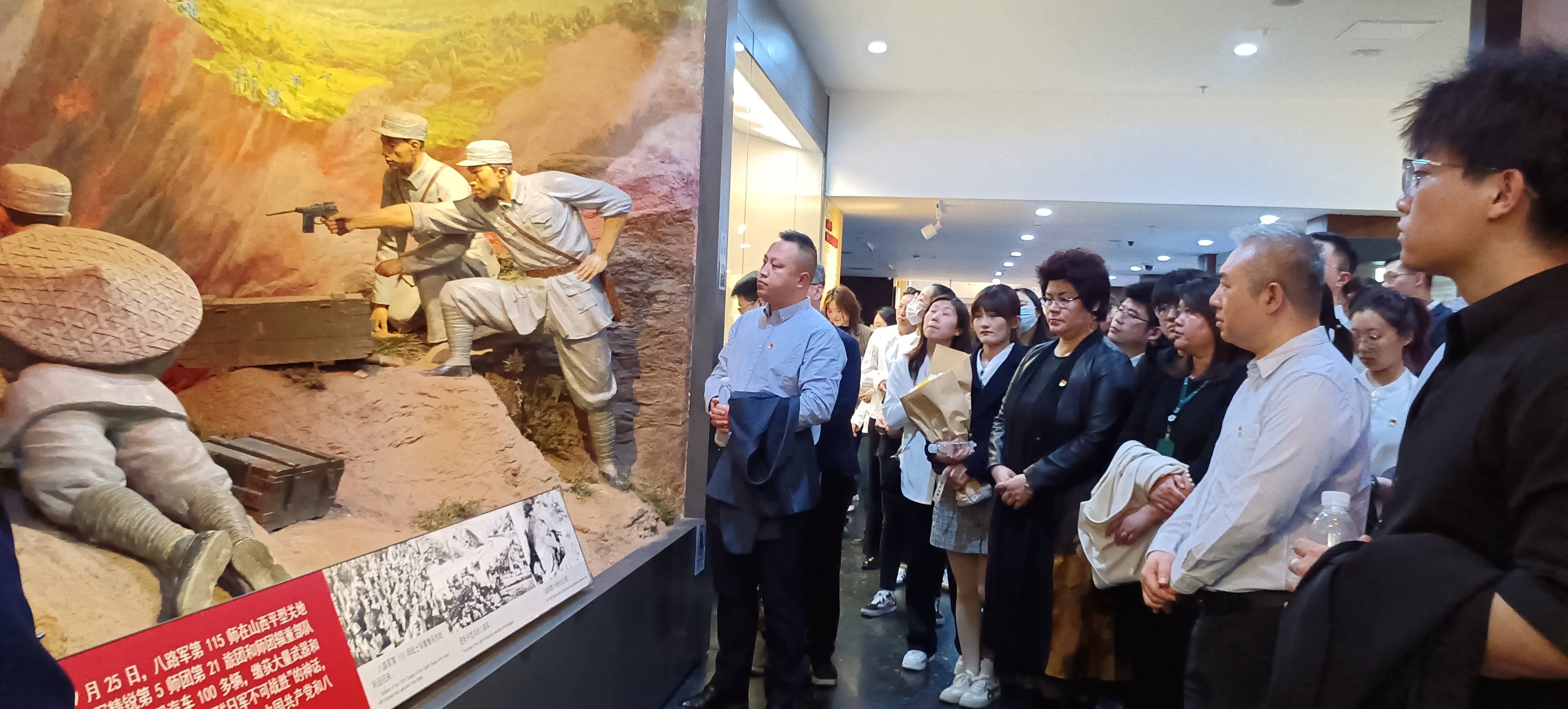 共築抗戰精神，培育愛(ài)國(guó)情懷 ——康衆集團黨支部赴中國(guó)人(rén)民(mín)抗日(rì)戰争紀念館開(kāi)展主題黨日(rì)活動