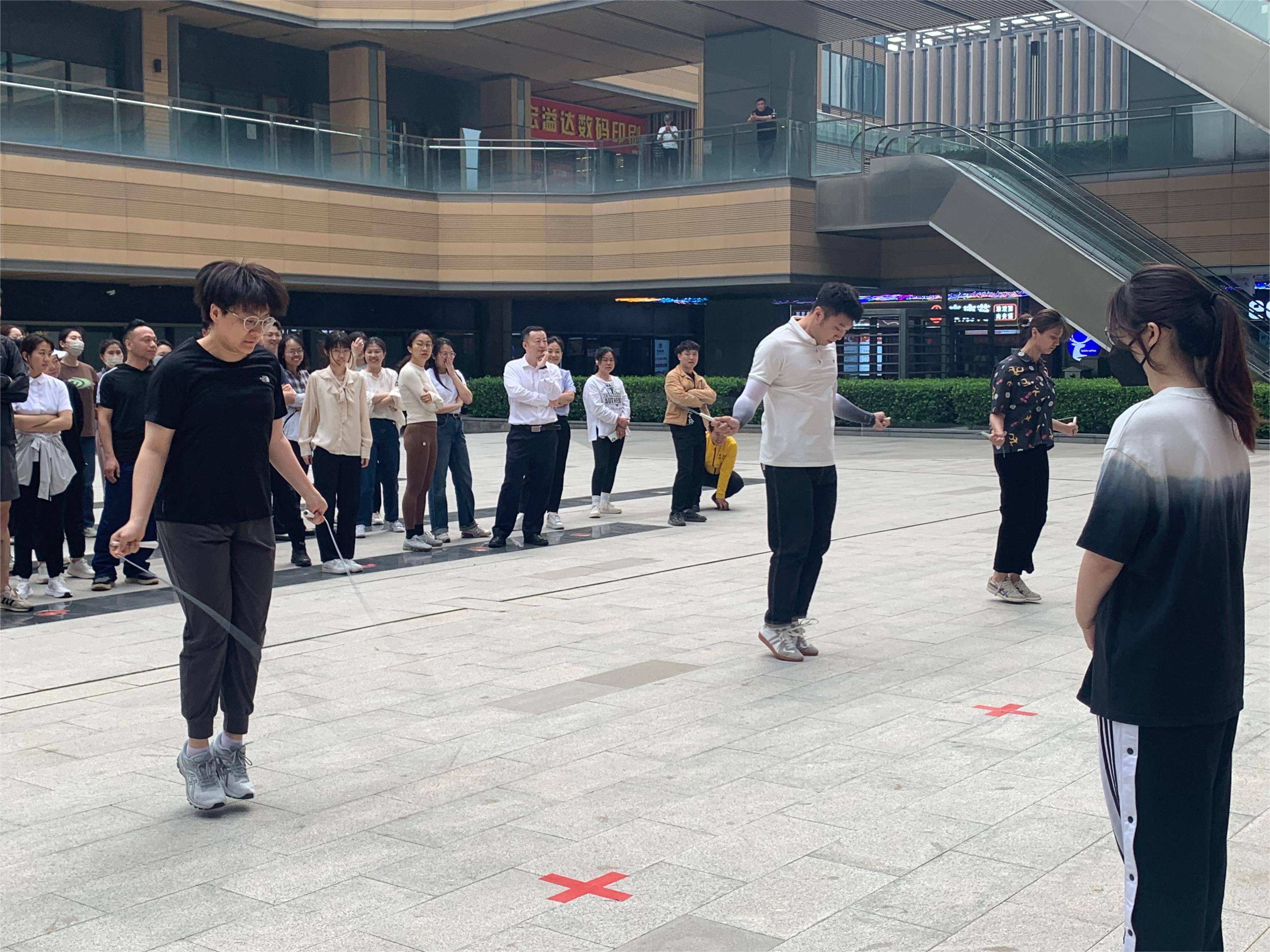 弘揚五四精神，綻放(fàng)青春風(fēng)采 ——康衆集團黨支部積極參與中關村(cūn)豐台科(kē)技(jì)園區(qū)運動會(huì)