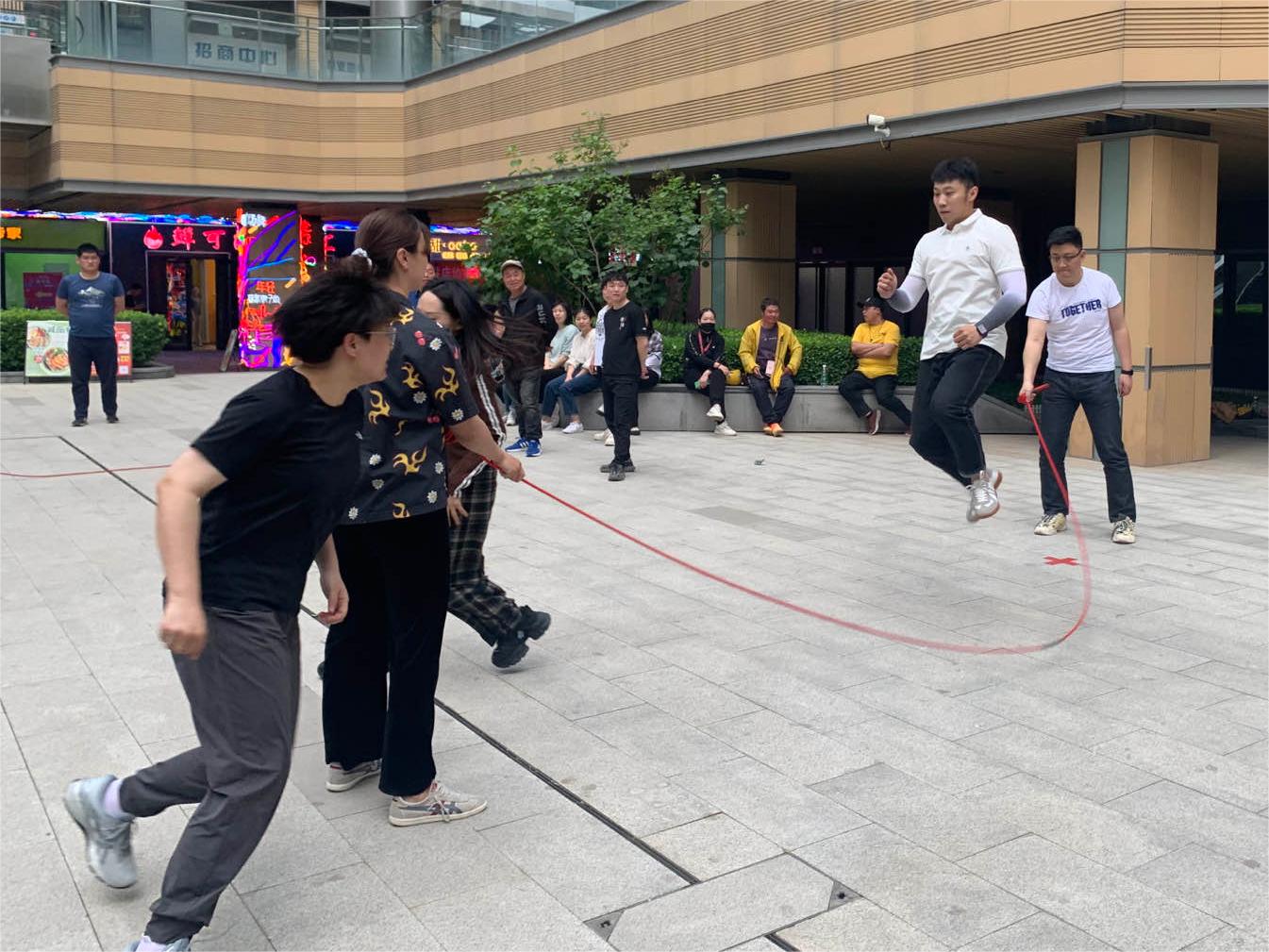 弘揚五四精神，綻放(fàng)青春風(fēng)采 ——康衆集團黨支部積極參與中關村(cūn)豐台科(kē)技(jì)園區(qū)運動會(huì)