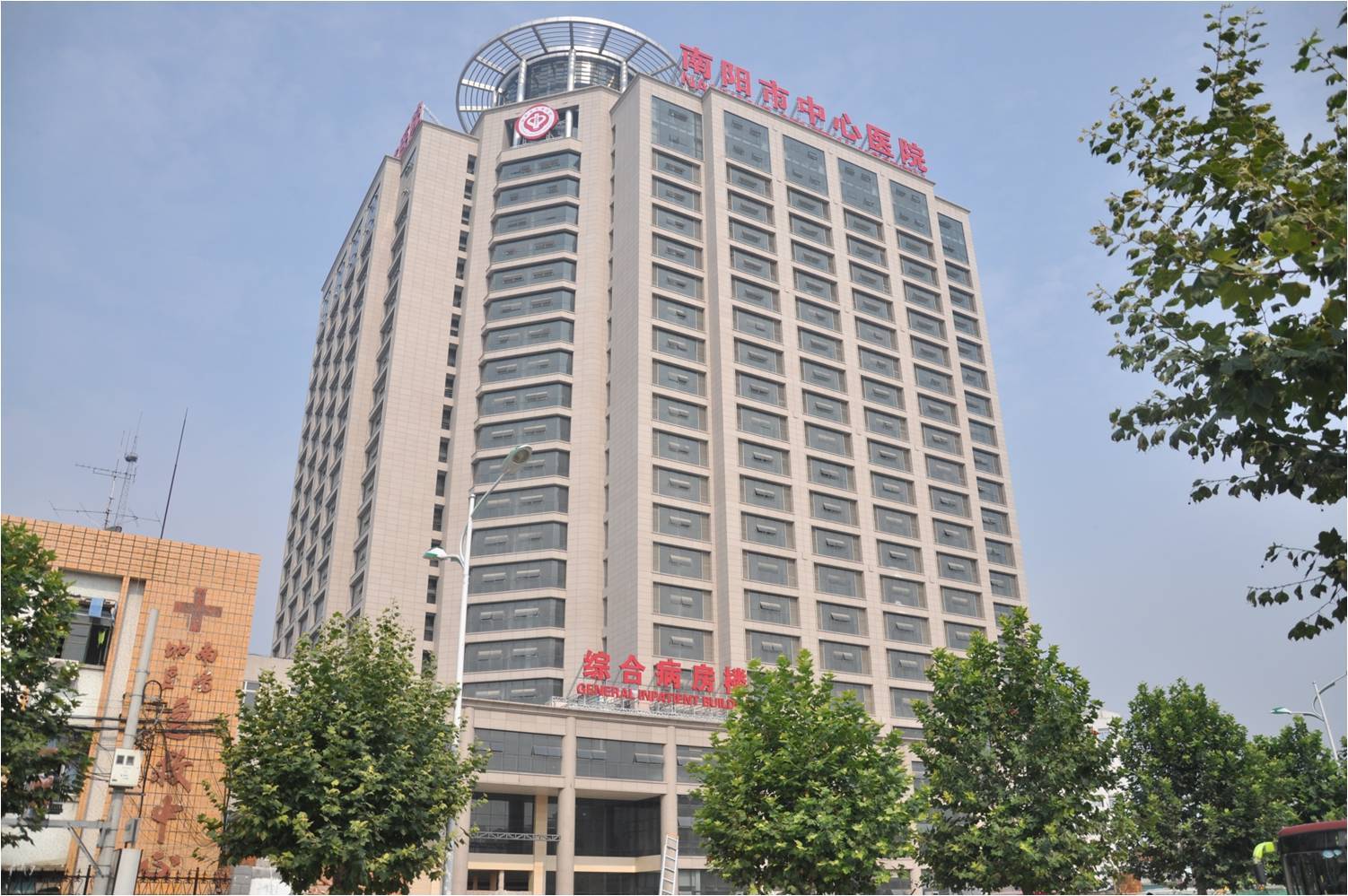 康衆時(shí)代集團赴南(nán)陽市(shì)中心醫(yī)院考察交流，共創共赢