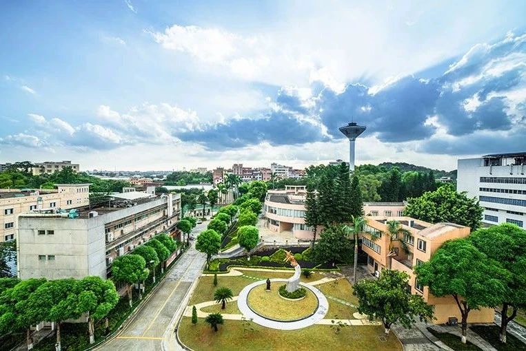 《保濟口服液臨床應用(yòng)專家(jiā)共識》第一(yī)次專家(jiā)討(tǎo)論會(huì)在京順利召開(kāi) 《保濟口服液臨床應用(yòng)專家(jiā)共識》第一(yī)次專家(jiā)討(tǎo)論會(huì)在京順利召開(kāi)